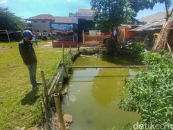 Warga Bandung Keluhkan Limbah Darah Pasar Bingung