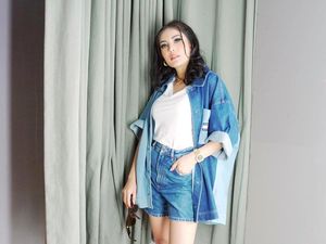 Ramai Diduga Nindy Ayunda dan Anak Dikawal Pria Tegap dan Bersenjata Ramai Diduga Nindy Ayunda dan Anak Dikawal Pria Tegap dan Bersenjata