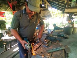 Pande Besi di Baluk Jembrana, Teruskan Pekerjaan Leluhur