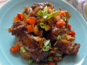 3 Resep Iga Sapi Populer yang Berbumbu Rempah dan Cabe 3 Resep Iga Sapi Populer yang Berbumbu Rempah dan Cabe