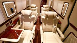 Mercedes-Benz Sprinter Ini Mewah Banget, Gak Percaya Lihat Sendiri Aja!