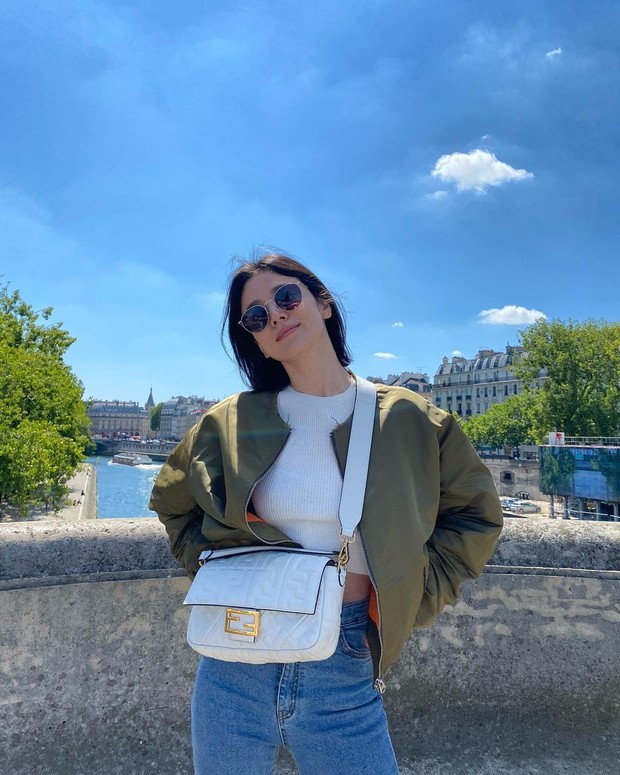 Song Hye Kyo/ Foto: Instagram/kyo1122 Song Hye Kyo di Paris