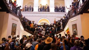 Detik-detik Rumah Presiden Sri Lanka Digeruduk Demonstran