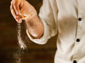 5 Trik dari Chef untuk Cegah Makanan Kurang atau Justru Terlalu Asin