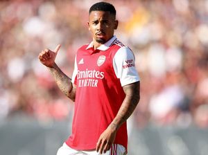 Roy Keane: Jual Gabriel Jesus, Guardiola Tak Anggap Arsenal Ancaman