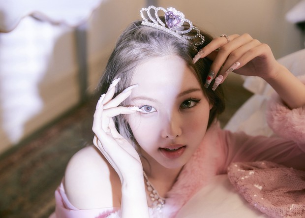 (Im Nayeon/ Foto: JYPE.com / Twice Galeri) Im Nayeon
