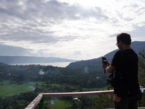 Intip Pesona Geopark Kaldera Toba dari Tempat Sakral Marga Sinaga