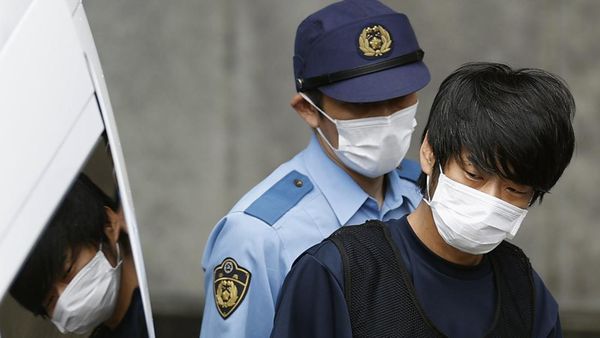 Momen Penembak Shinzo Abe Dibawa ke Kantor Kejaksaan Jepang