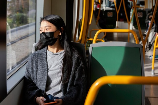 Sebagai salah satu tempat penularan tertinggi, diperlukan penyesuaian perlindungan sesuai dengan Moda transportasi yang digunakan.