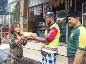 Uniknya Tradisi Ngejot Umat Muslim di Denpasar Rayakan Idul Adha