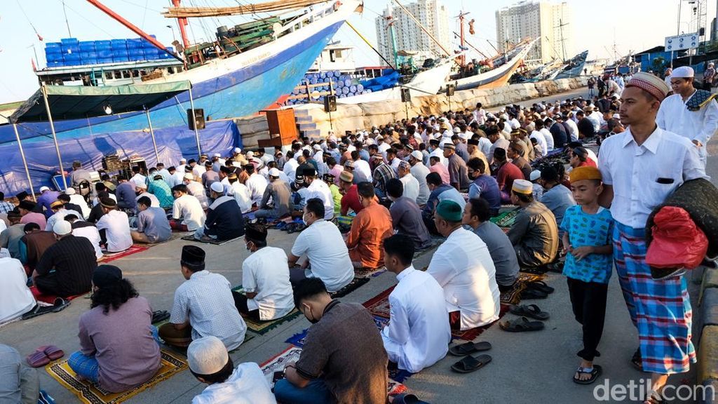 Potret Pelaksaaan Salat Idul Adha di Pelabuhan Sunda Kelapa