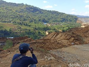 Proyek Strategis Nasional Bendungan Bagong Trenggalek Longsor Proyek Strategis Nasional Bendungan Bagong Trenggalek Longsor