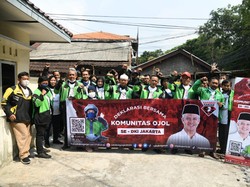 Komunitas Ojol di Jakarta Bagikan Sembako & Dukung Ganjar Nyapres 2024