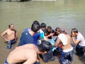 Santri Jember Tewas Tenggelam Saat Bersihkan Daging Kurban di Sungai Santri Jember Tewas Tenggelam Saat Bersihkan Daging Kurban di Sungai