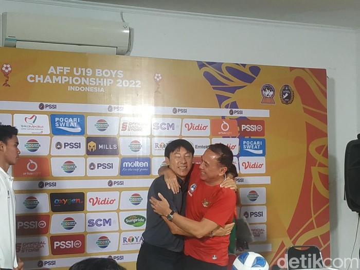 Iwan Bule Sarankan PSSI Kembali Rekrut Shin Tae-yong