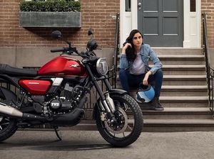 Gagah Banget! Ini Potret Motor Retro-Modern Terbaru TVS Ronin Gagah Banget! Ini Potret Motor Retro-Modern Terbaru TVS Ronin