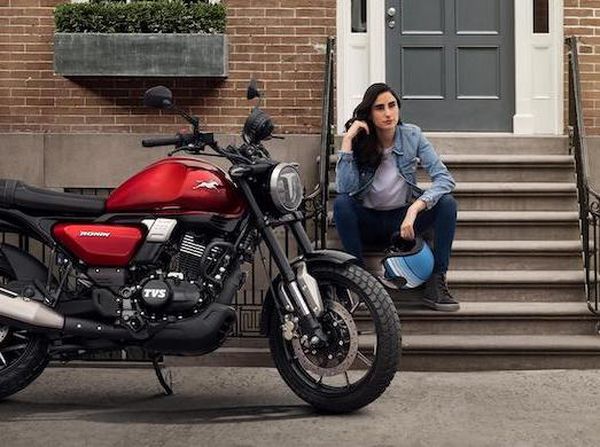 Gagah Banget! Ini Potret Motor Retro-Modern Terbaru TVS Ronin