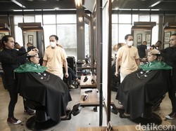 Mencukur Presiden Cita-cita Akhir Yanus Putrada