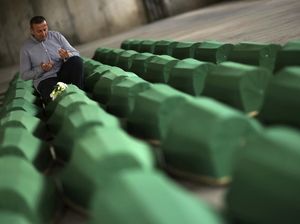 50 Korban Pembantaian Srebrenica 1995 Berhasil Diidentifikasi 50 Korban Pembantaian Srebrenica 1995 Berhasil Diidentifikasi