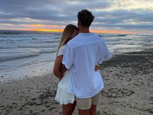 Heboh Curhat Mantan Pacar Sebut Pemain NFL Tidur dengan Sahabat Ibunya Heboh Curhat Mantan Pacar Sebut Pemain NFL Tidur dengan Sahabat Ibunya