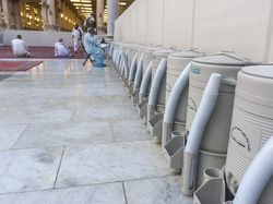 5 Khasiat Air Zamzam yang Baik untuk Tubuh