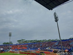 Arema Vs Persebaya: Aremania Dilarang Sweeping Kendaraan Plat L!