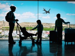 Berlaku Hari Ini! Naik Pesawat Domestik Tak Perlu PCR-Antigen Asal Sudah Booster