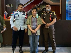 Bos SPI Kota Batu Ditahan di Lapas Lowokwaru Selama 30 Hari Bos SPI Kota Batu Ditahan di Lapas Lowokwaru Selama 30 Hari