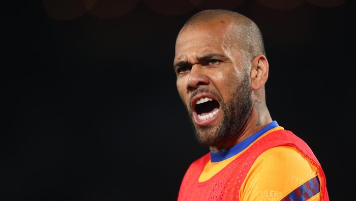 Dani Alves Gelar Pesta Usai Bebas dari Penjara