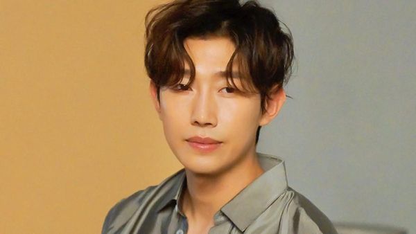 Extraordinary Attorney Woo Bikin Aktor Kang Ki Young Makin Meroket