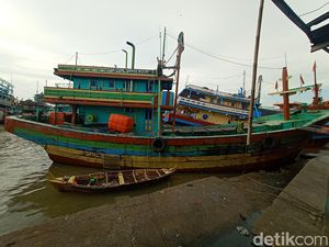 Solar Mahal Bikin Nelayan di Pati Tak Melaut, Berapa Harganya? Solar Mahal Bikin Nelayan di Pati Tak Melaut, Berapa Harganya?