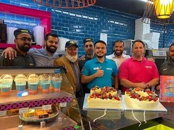 Bermodal Rp 90 Ribu, Keluarga Ini Sukses Bisnis Resto di Negeri Orang