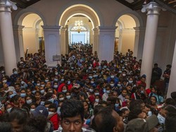 Mundurnya Presiden Sri Lanka Usai Demonstran Duduki Istana