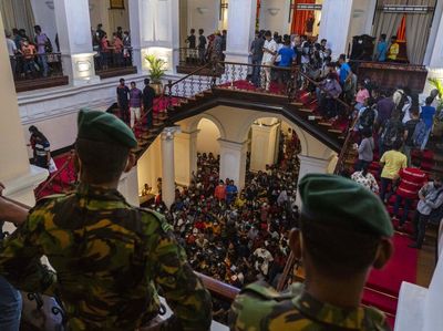 Terkini, Kediaman Presiden Sri Lanka Masih Dipadati Demonstran