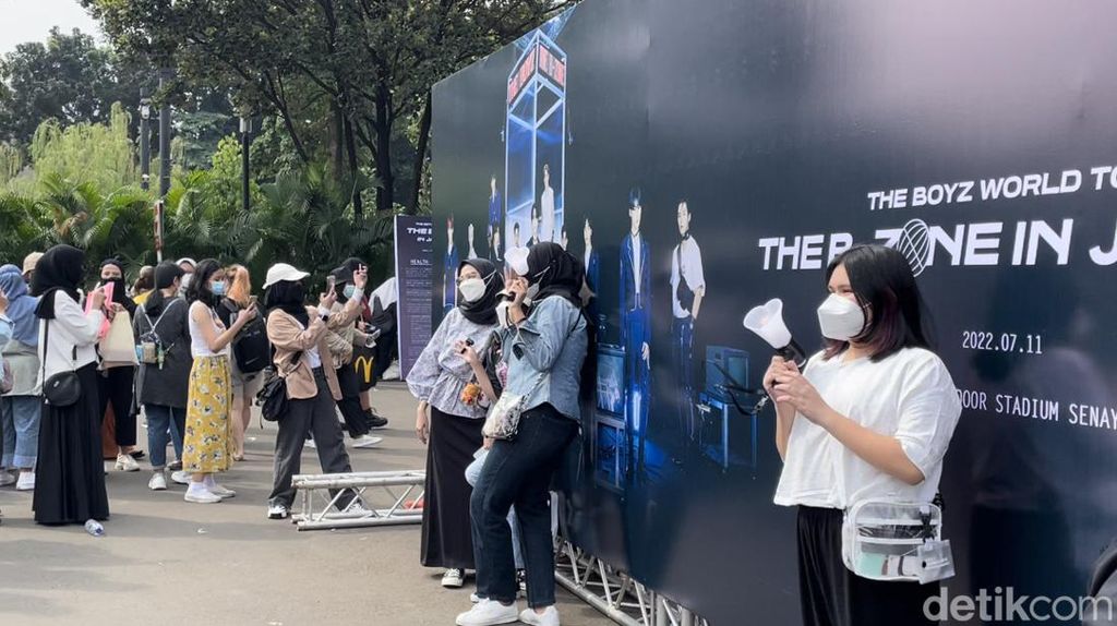 Suasana Konser THE BOYZ, Pembuka Event K-Pop di Indonesia Sejak Pandemi