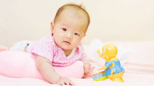 manfaat tummy time untuk kesehatan bayi