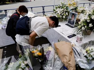 Pelayat Terus Berdatangan Beri Penghormatan Terakhir untuk Shinzo Abe