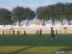 Aji Santoso Doakan PSIM Promosi ke Liga 1