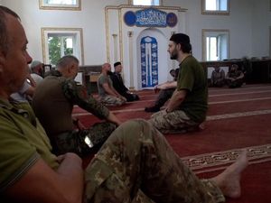 Prajurit Ukraina Rayakan Idul Adha di Medan Pertempuran Prajurit Ukraina Rayakan Idul Adha di Medan Pertempuran