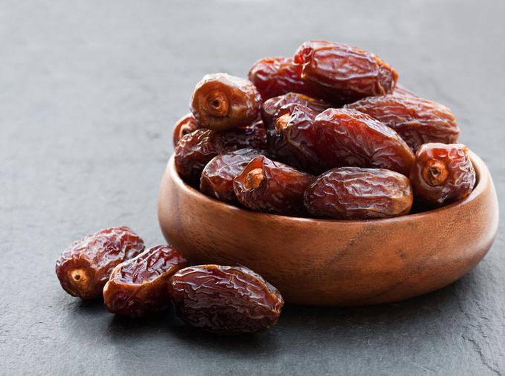 10 Jenis Kurma dan Keunikannya, Ada Rasa Mirip Madu hingga Karamel 10 Jenis Kurma dan Keunikannya, Ada Rasa Mirip Madu hingga Karamel