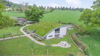 Intip Rumah Rp 31 M bak Punya Teletubbies, Atap Rumput, Dalamnya Begini