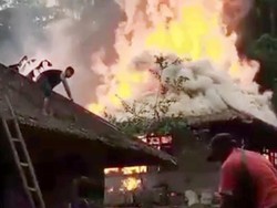 5 Rumah di Kampung Adat Kuta Ciamis Terbakar