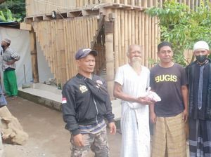 Jaga Kerukunan, Umat Muslim Angantiga Ngejot ke Warga-Tokoh Hindu