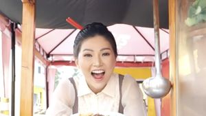 Sarwendah Jualan Mie Gerobak Ci Wen, Harganya Rp 30 Ribuan!