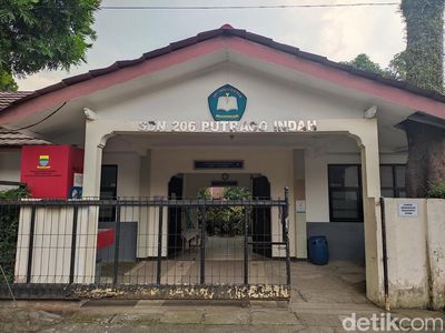 Suasana SDN di Bandung yang Hanya Punya 3 Siswa Baru