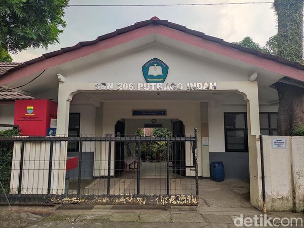 Suasana SDN di Bandung yang Hanya Punya 3 Siswa Baru