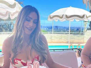 Si Cantik Sofia Vergara, Tetap Memukau di Usia Setengah Abad