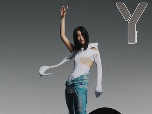 Gaya Seksi Soyeon (G)I-DLE Tuai Kontroversi, Ekspos Payudara dan Underwear