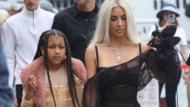 PORTOFINO, ITALY - MAY 21: Kim Kardashian and daughter North West arrive back in Portofino on May 21, 2022 near Portofino, Italy. (Photo by NINO/GC Images)