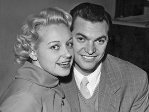 Monty Norman, Komposer Musik Tema James Bond Meninggal Dunia